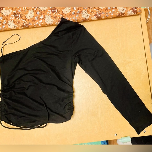 One shoulder skirt black NWT - Picture 2 of 3